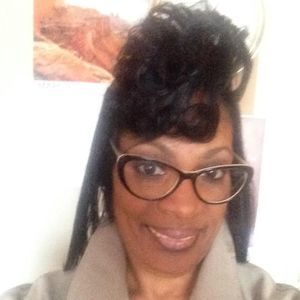 Meet your Posher, Paula